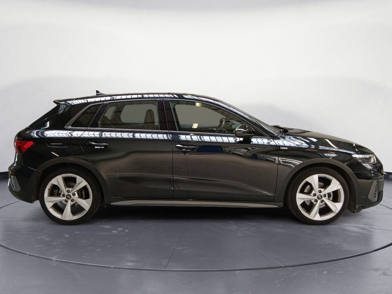 Mandataire AUDI A3 Sportback 35 TFSI 150CH MILD HYBRID S LINE S TRONIC 7