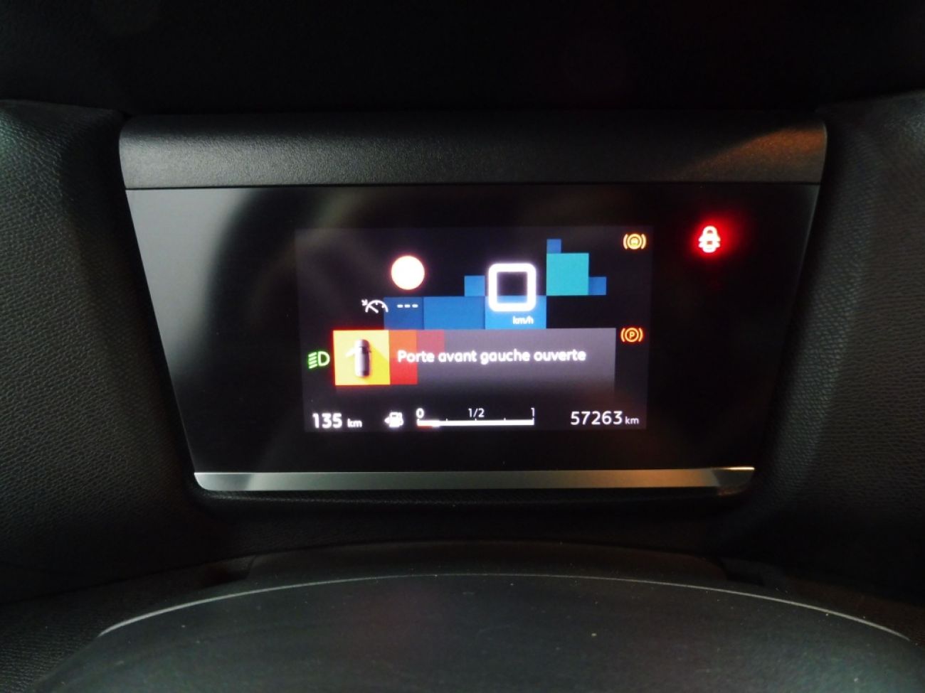 Mandataire Citroën C4 X 1.2 PURETECH 100 FEEL