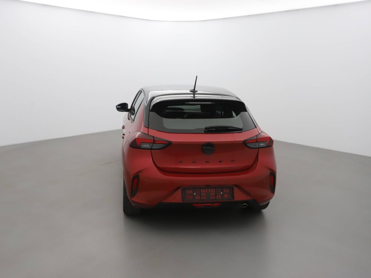 Mandataire Opel Corsa 1.2T 100 ATgs