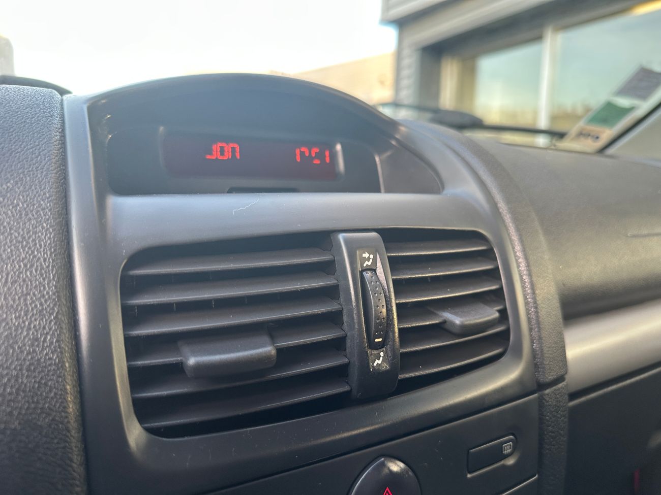 Mandataire RENAULT CLIO CAMPUS 1.2 16V 75 eco2 ByeBye Pack Clim Euro 5