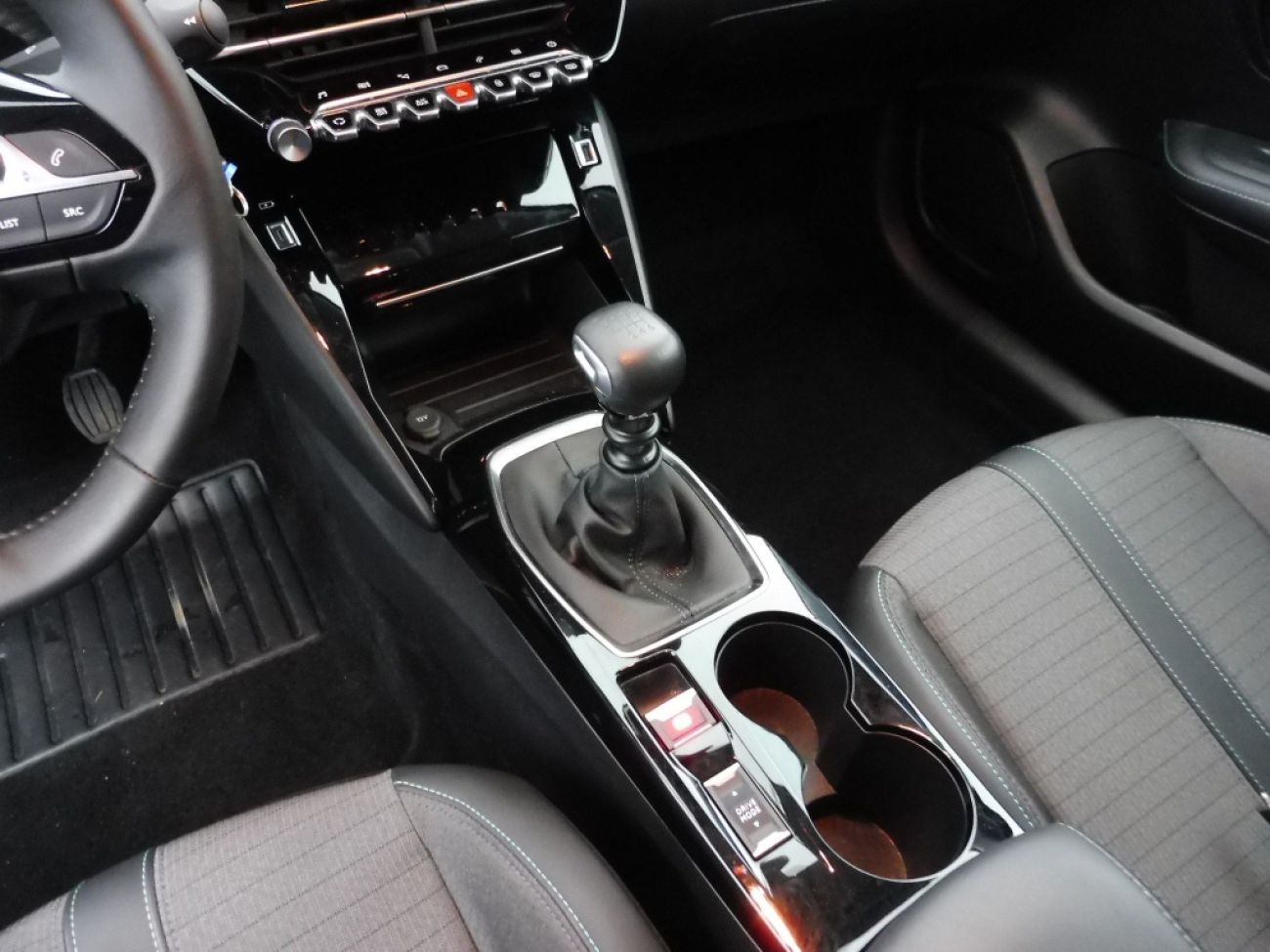 Mandataire PEUGEOT 208 1.2 PURETECH 100CH S&S ALLURE PACK