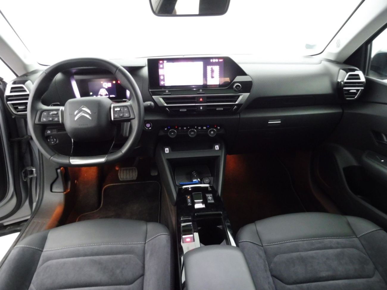 Mandataire Citroën C4 X BLUEHDI 130CH S&S SHINE PACK EAT8