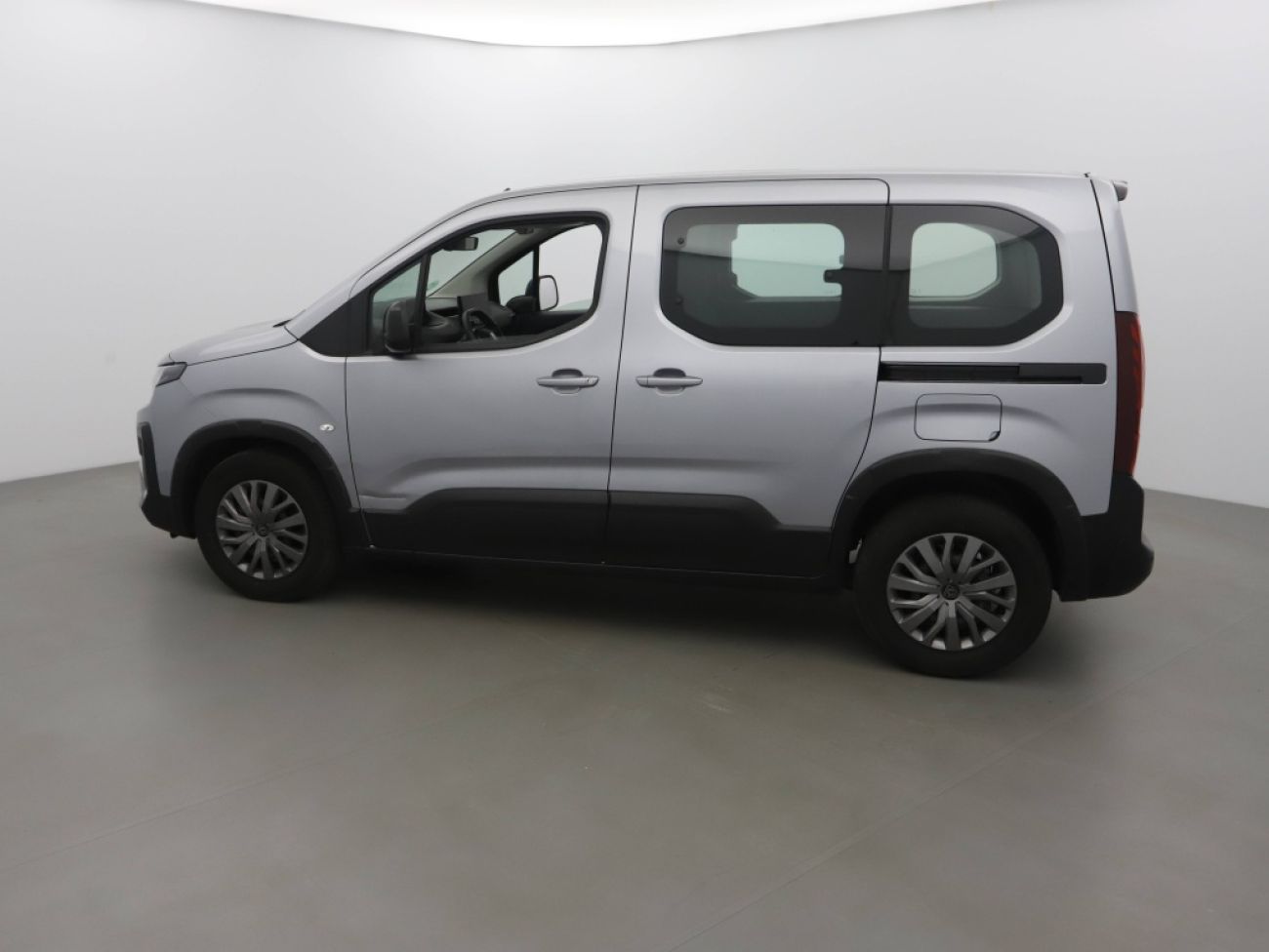 Mandataire PEUGEOT RIFTER TAILLE M - 1.5 BLUEHDI 100CH S&S ALLURE 5 PLACES