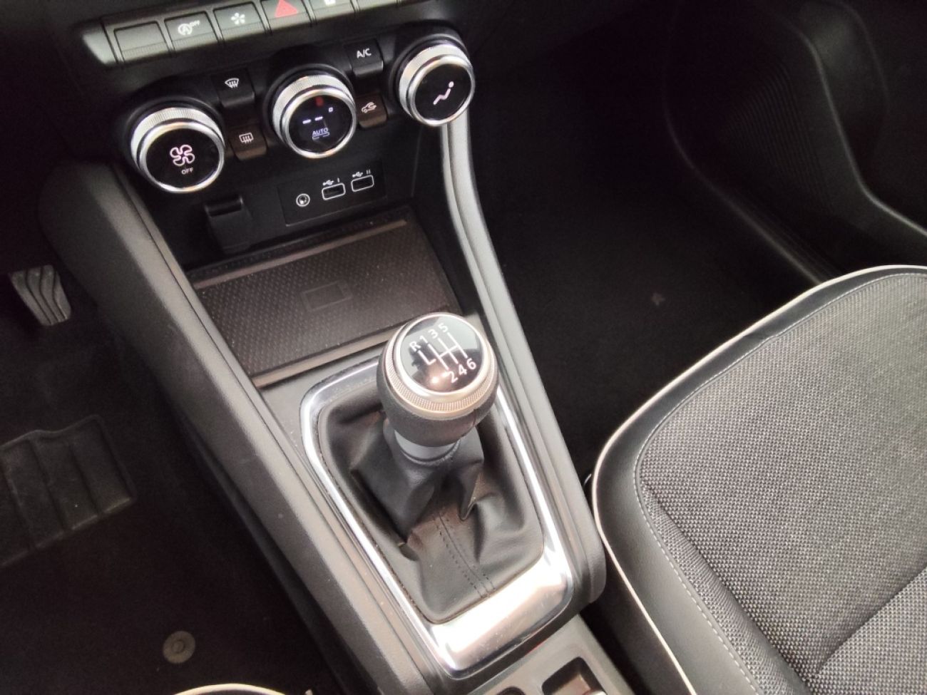 Mandataire RENAULT Captur 1.0 TCE 90CH TECHNO