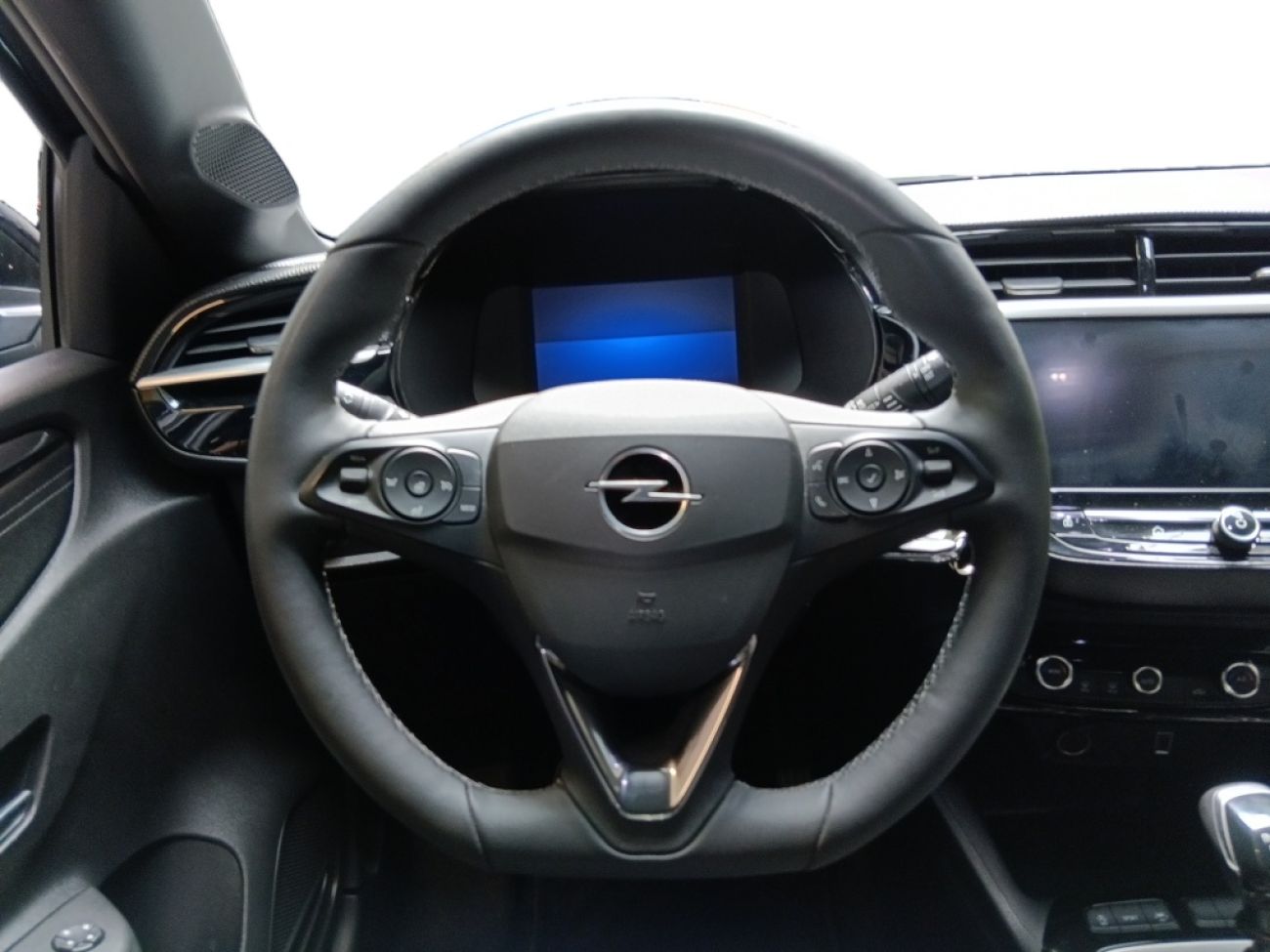 Mandataire Opel Corsa 1.2T 100gs
