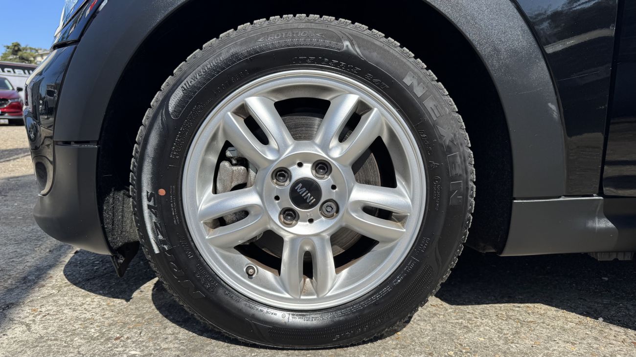 Mandataire MINI HATCH R56 75 ch One Pack Brick Lane