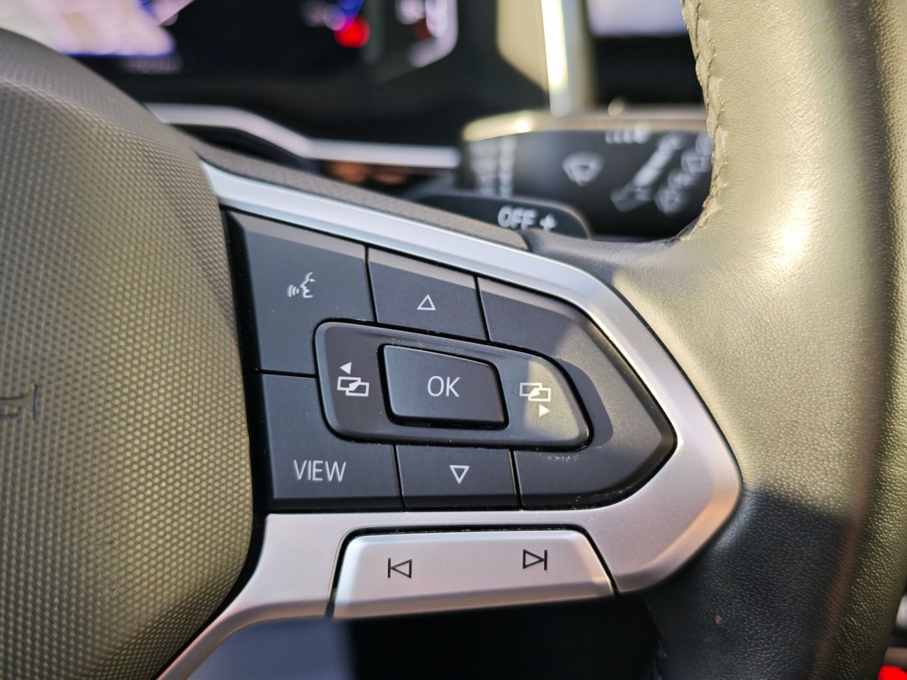 Mandataire VOLKSWAGEN POLO 1.0 TSI 110 S&S DSG7 R-Line