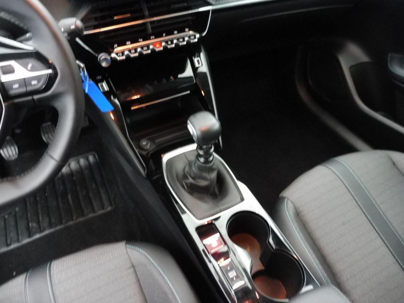 Mandataire PEUGEOT 208 1.2 PURETECH 100CH S&S ALLURE PACK