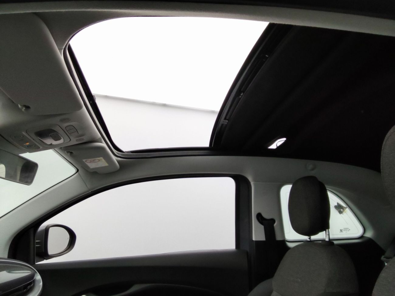 Mandataire FIAT 500C E 118CH ICONE