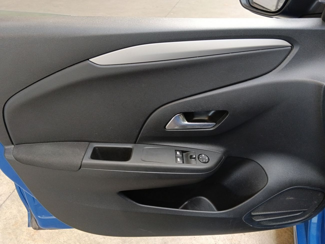 Mandataire Opel Corsa 1.2 100 edition