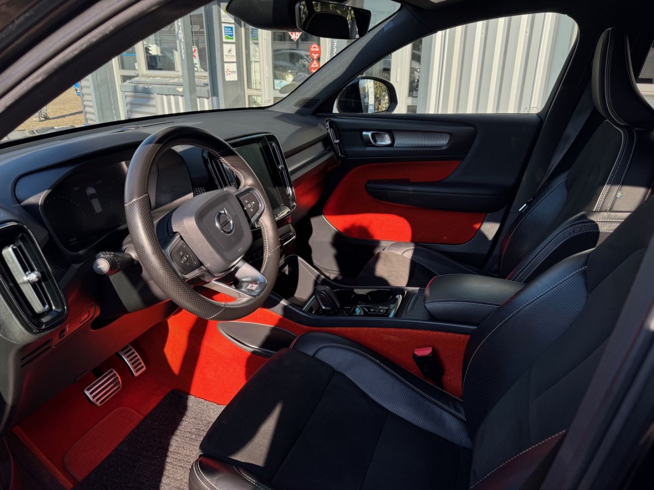 Mandataire VOLVO XC40 D4 AWD AdBlue 190 ch Geartronic 8 R-Design