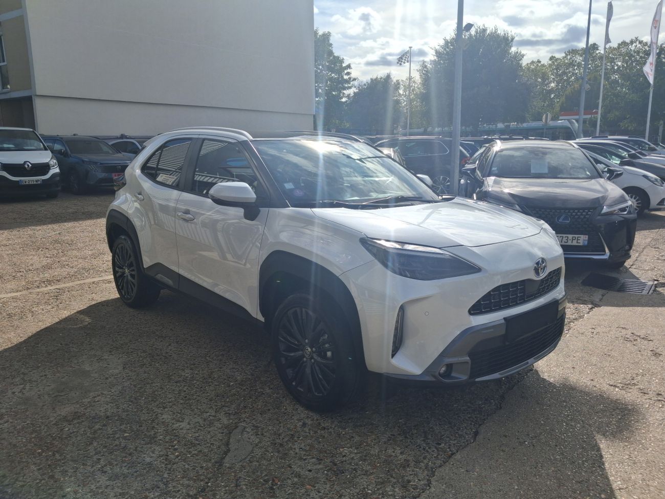 Mandataire TOYOTA YARIS CROSS HYBRIDE MY21 116h 2WD Trail