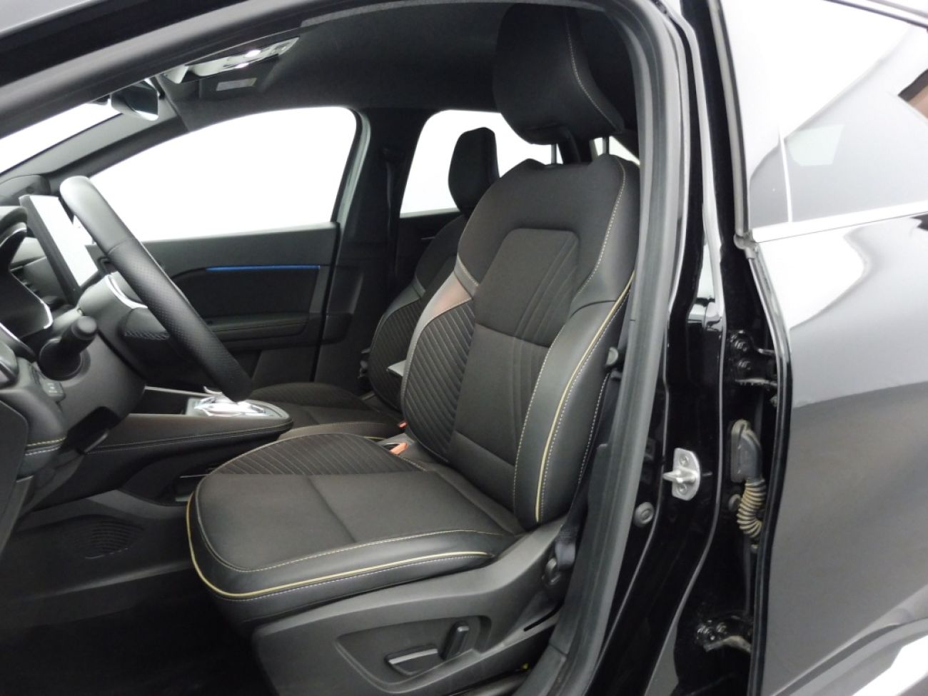 Mandataire RENAULT Symbioz 1.6 E-TECH FULL HYBRID 145CH ICONIC