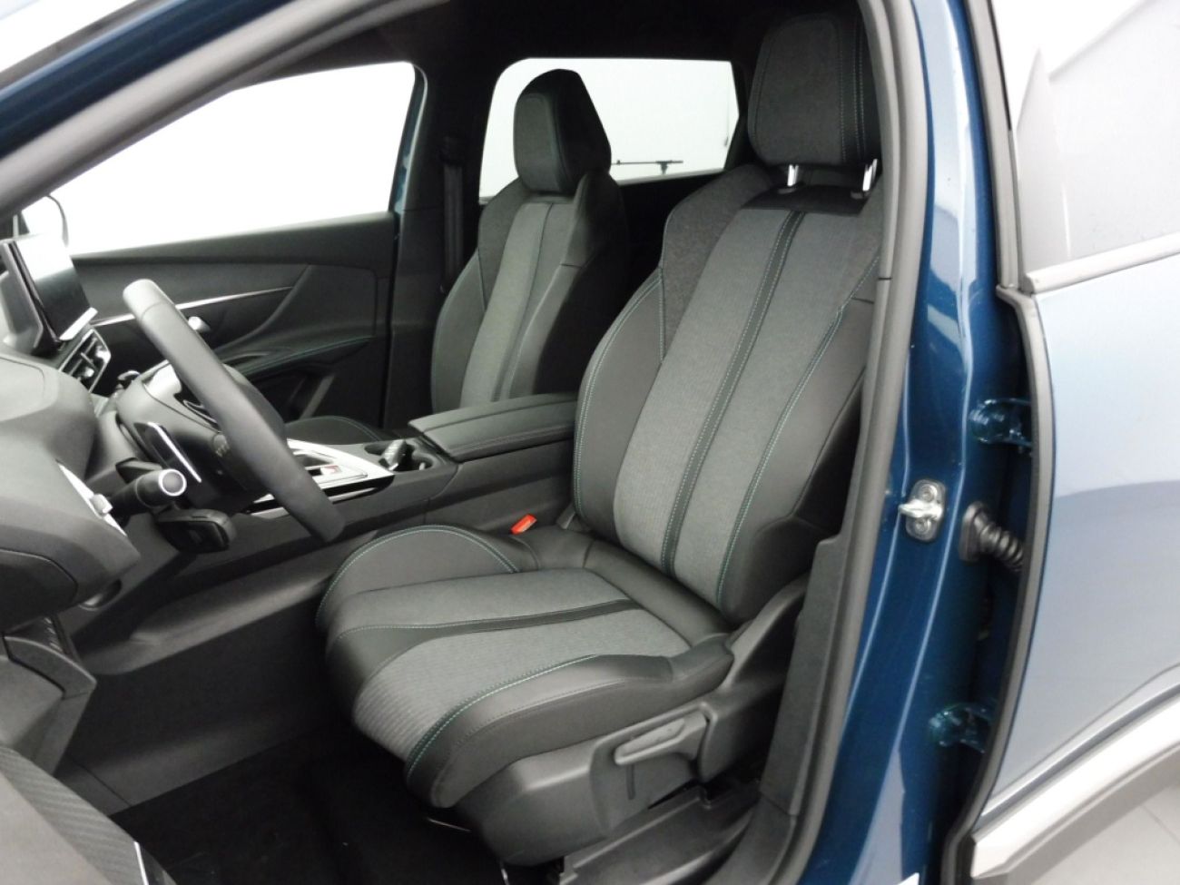 Mandataire PEUGEOT 5008 1.5 BLUEHDI 130CH S&S ALLURE PACK EAT8