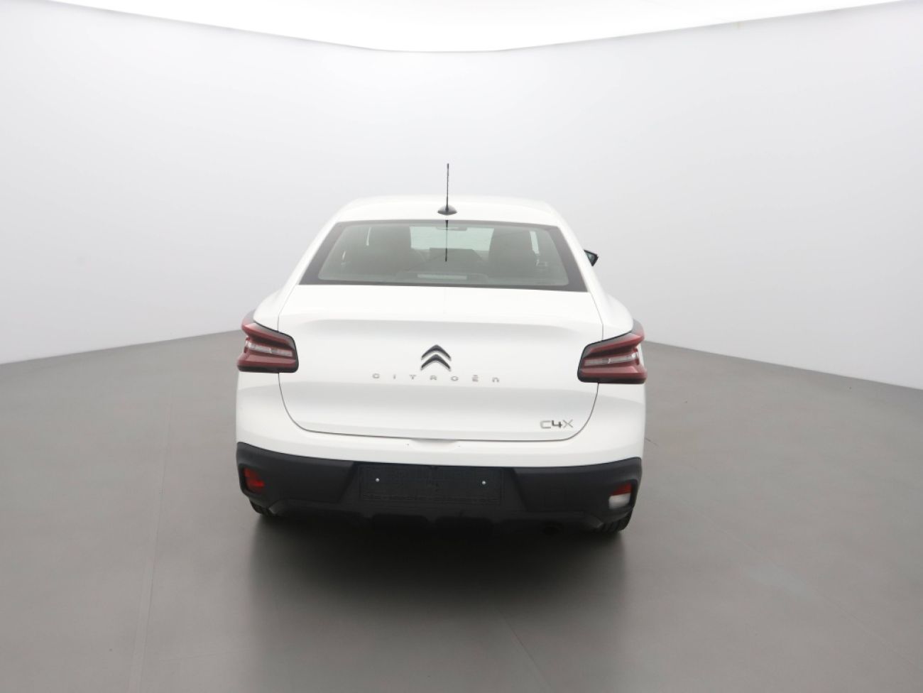 Mandataire Citroën C4 X 1.2 PURETECH 100 FEEL