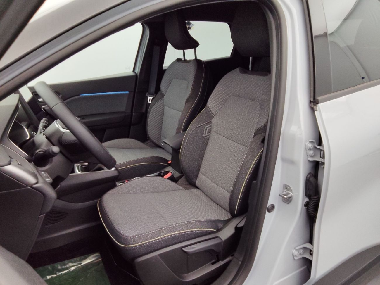 Mandataire RENAULT Captur 1.0 ECO-G 100CH TECHNO - 25