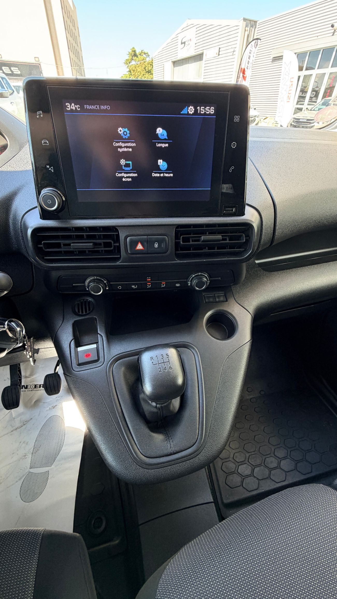 Mandataire PEUGEOT PARTNER FOURGON STANDARD 650 KG PURETECH 110 S&S BVM6 PREMIUM