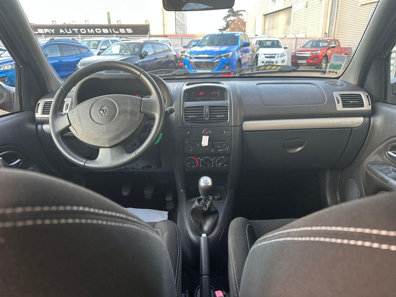 Mandataire RENAULT CLIO CAMPUS 1.2 16V 75 eco2 ByeBye Pack Clim Euro 5