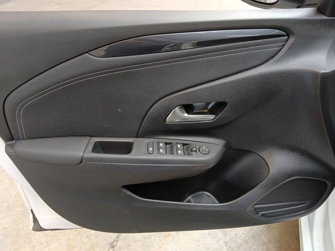 Mandataire Opel Corsa 1.2T 100 ATgs