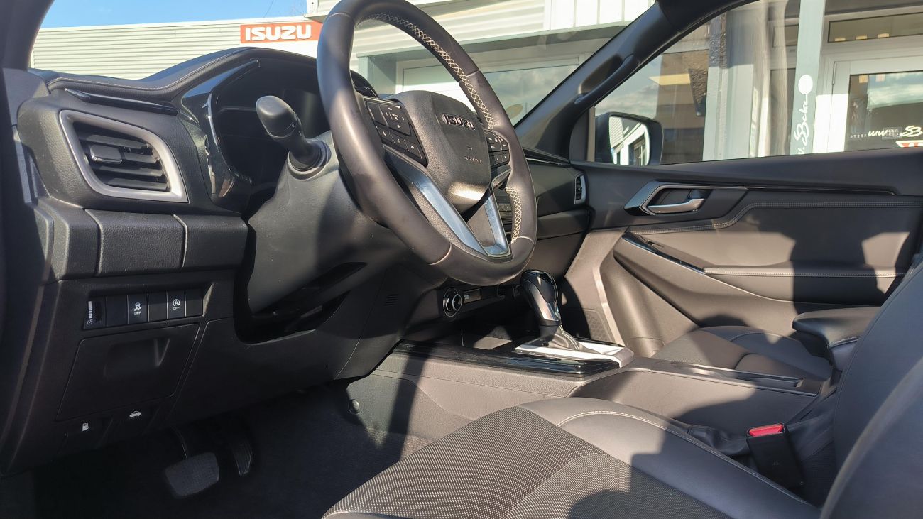Mandataire ISUZU D-MAX N60 SPACE CAB 1.9 164 CH 4X4 BVA FF