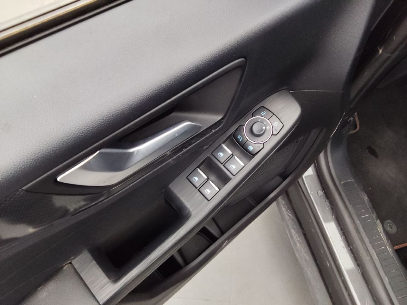 Mandataire Ford KUGA 2.0 TDCI 120CH ST-LINE POWERSHIFT