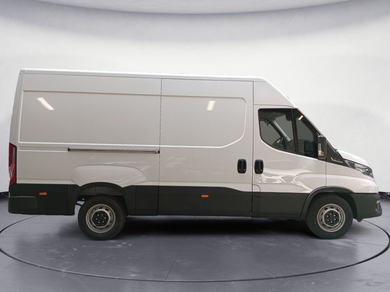 Mandataire IVECO Daily 35S16 2.3 V12 HI-MATIC 156CV