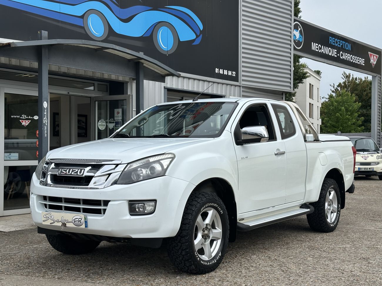Mandataire ISUZU D-MAX 2.5 4X4 SPACE CAB SOLAR