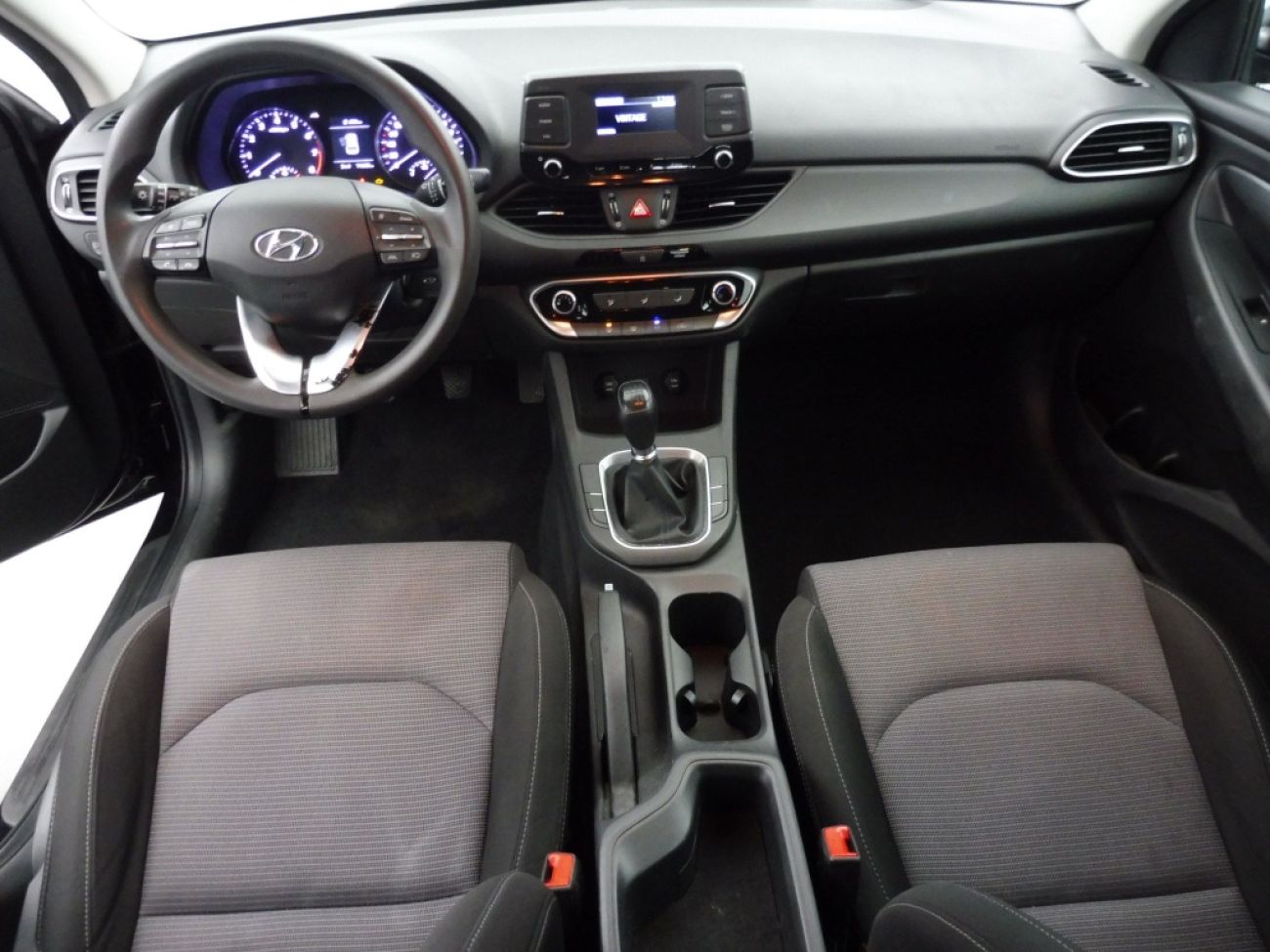 Mandataire Hyundai i30 1.5 DPI 110essence