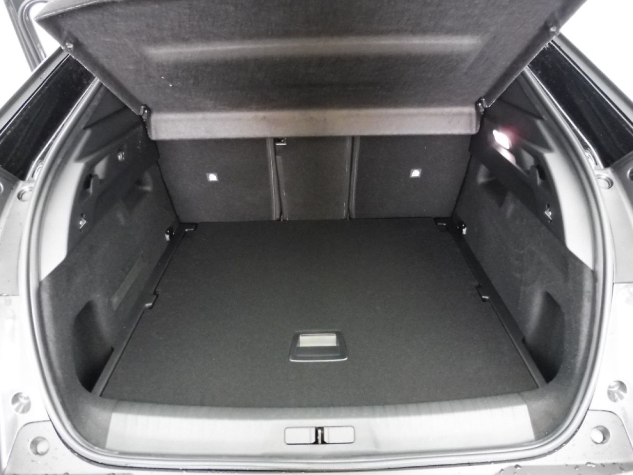 Mandataire PEUGEOT 3008 1.2 HYBRID 136CH GT E-DCS6