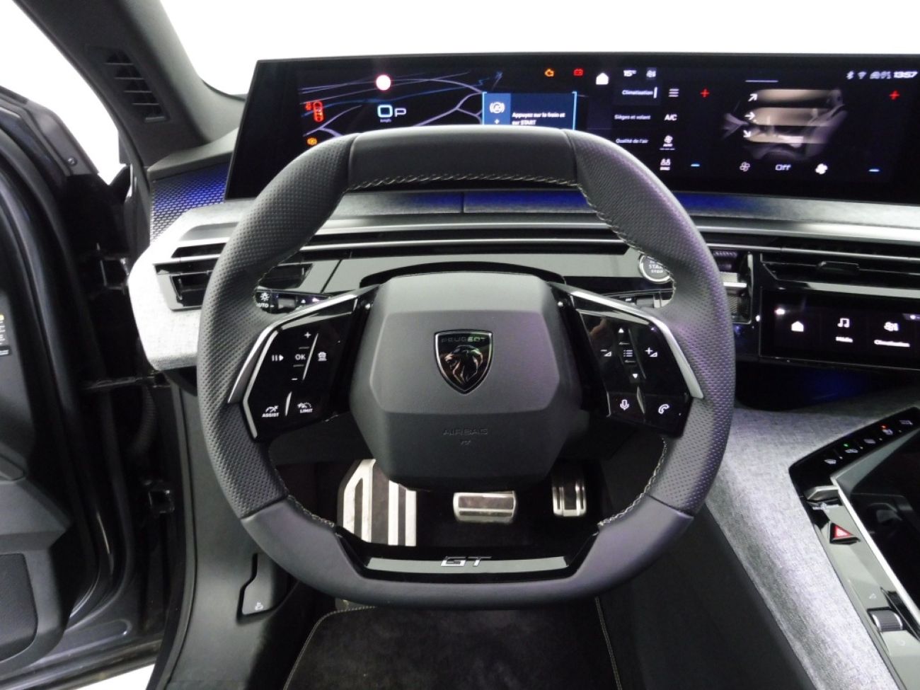 Mandataire PEUGEOT 3008 HYBRID 136CH GT E-DCS6