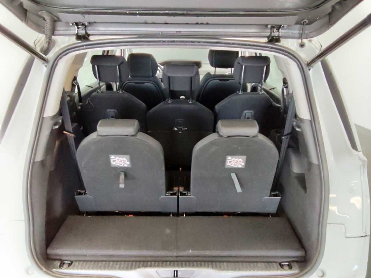 Mandataire Citroën Grand C4 Spacetourer 1.2 PURETECH 130shine pack