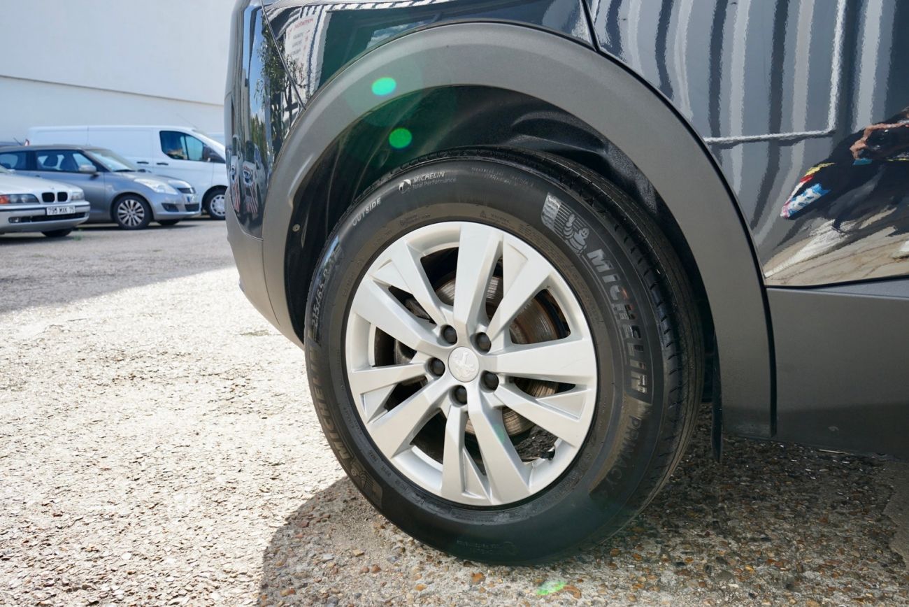 Mandataire PEUGEOT 3008 Puretech 130ch S&S BVM6 Active RADAR AVANT & ARRIERE / ENTRETIEN PEUGEOT