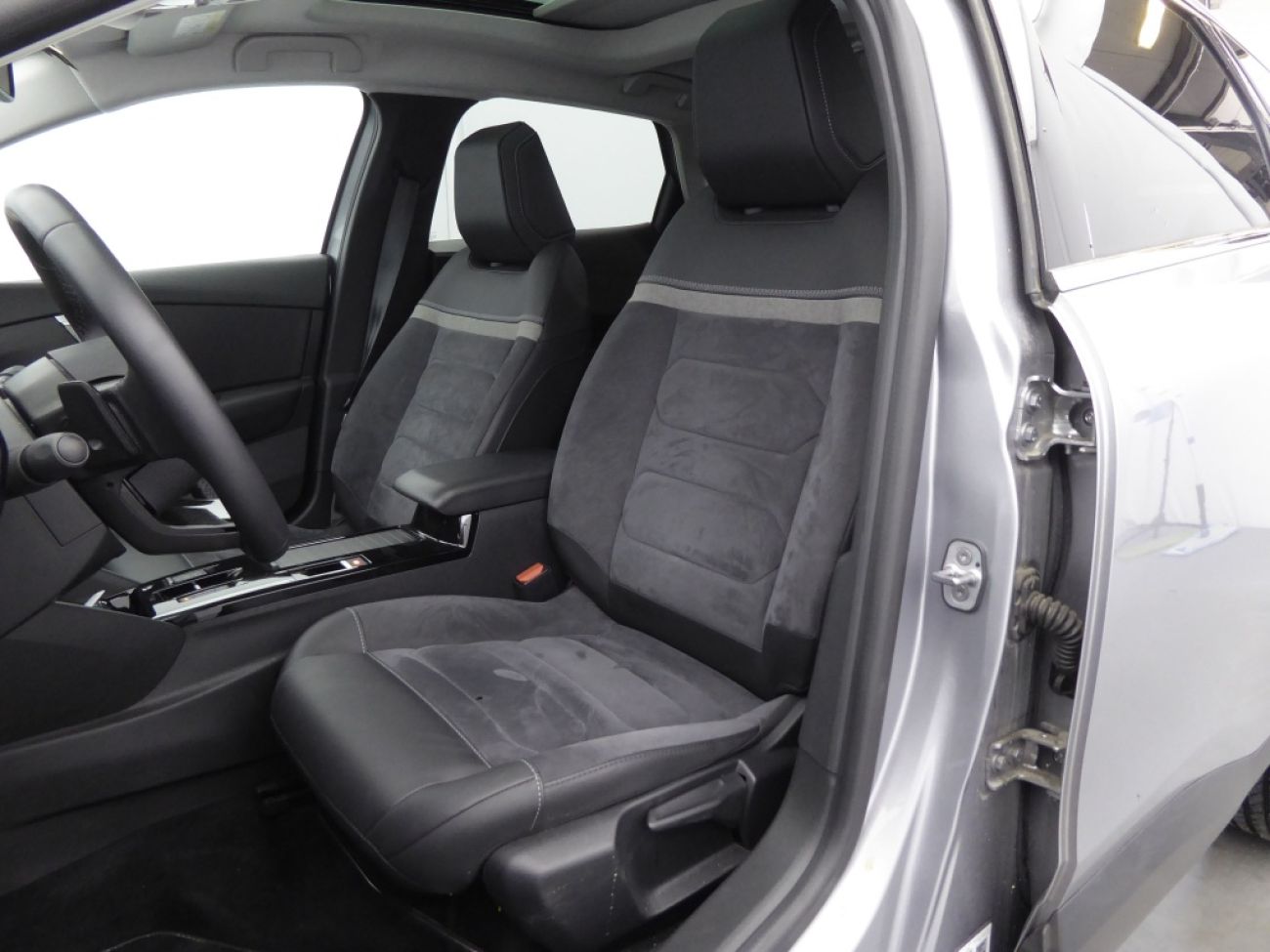 Mandataire Citroën C4 BLUEHDI 130CH S&S SHINE PACK EAT8
