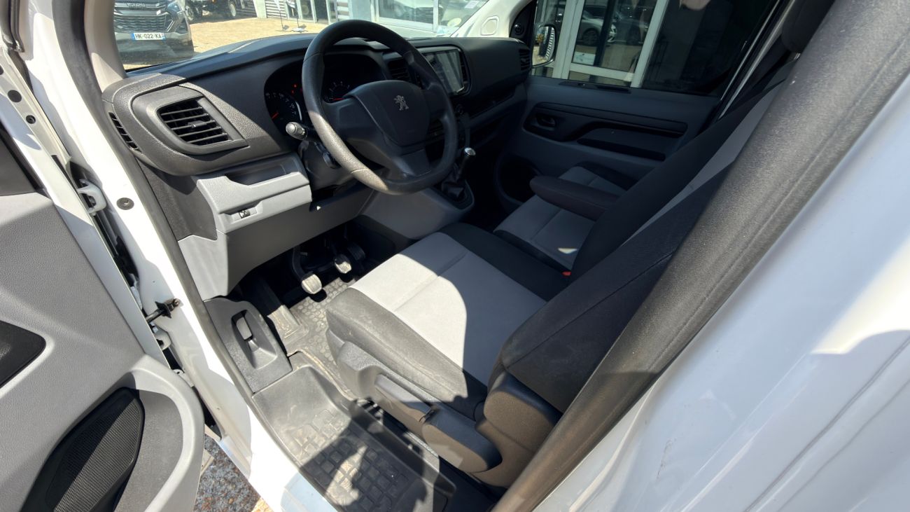 Mandataire PEUGEOT EXPERT COMBI Standard 1.6 BlueHDi 95ch BVM5