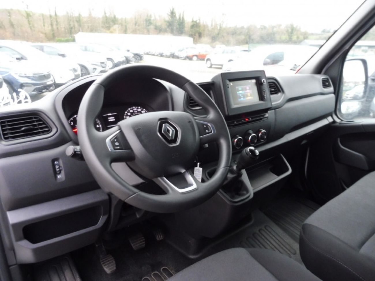 Mandataire RENAULT MASTER III FG F3300 L2H2 2.3 BLUE DCI 135CH CONFORT EURO6