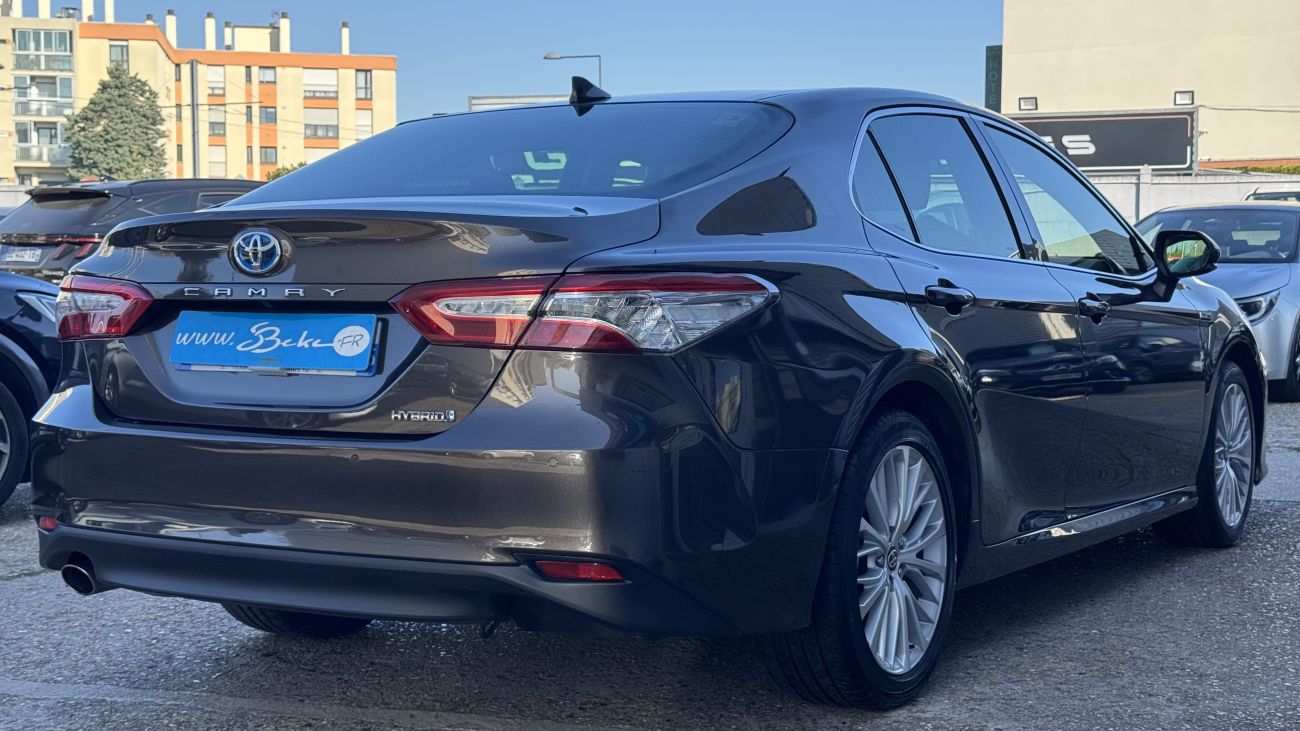 Mandataire TOYOTA CAMRY HYBRIDE 218ch 2WD LOUNGE
