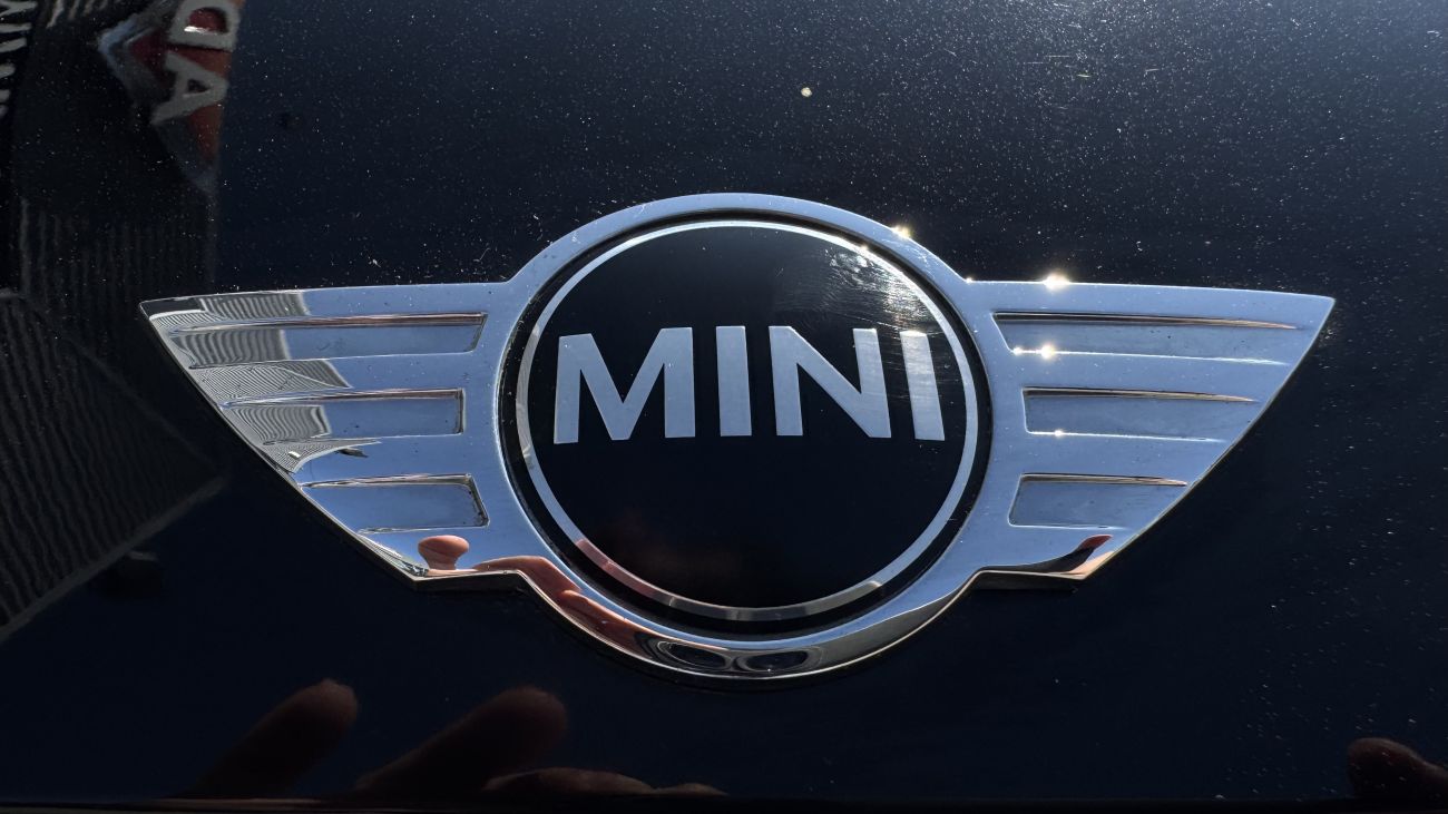 Mandataire MINI HATCH R56 75 ch One Pack Brick Lane
