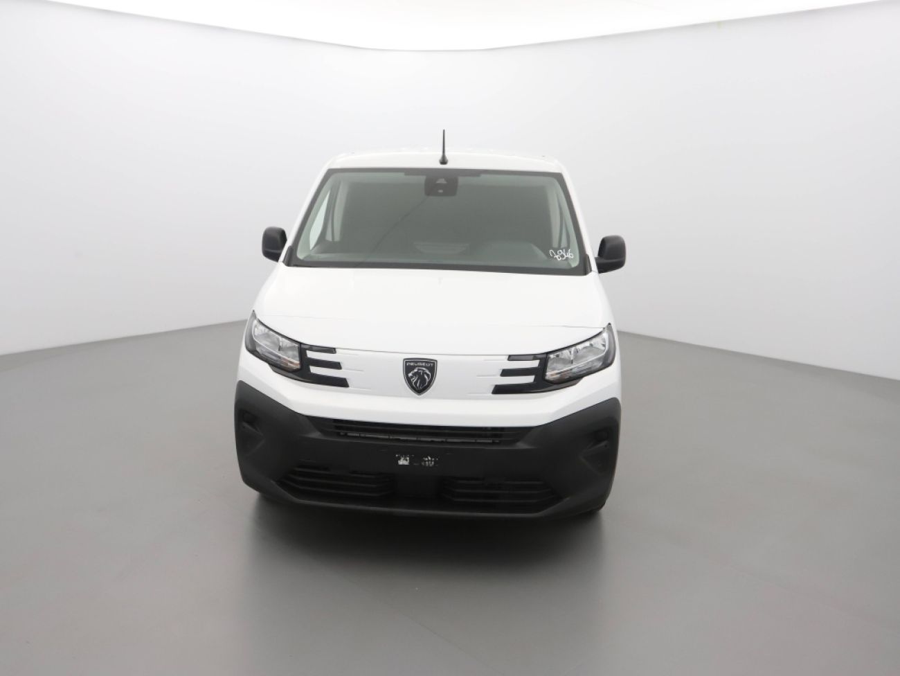 Mandataire PEUGEOT Partner M 650KG BLUEHDI 100CH S&S