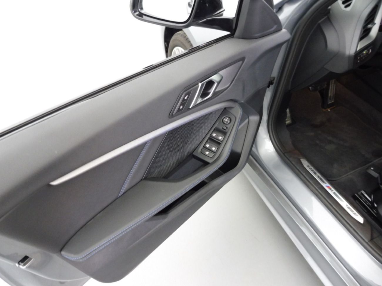 Mandataire BMW SERIE 1 118I STEPTRONIC 136 M-SPORT