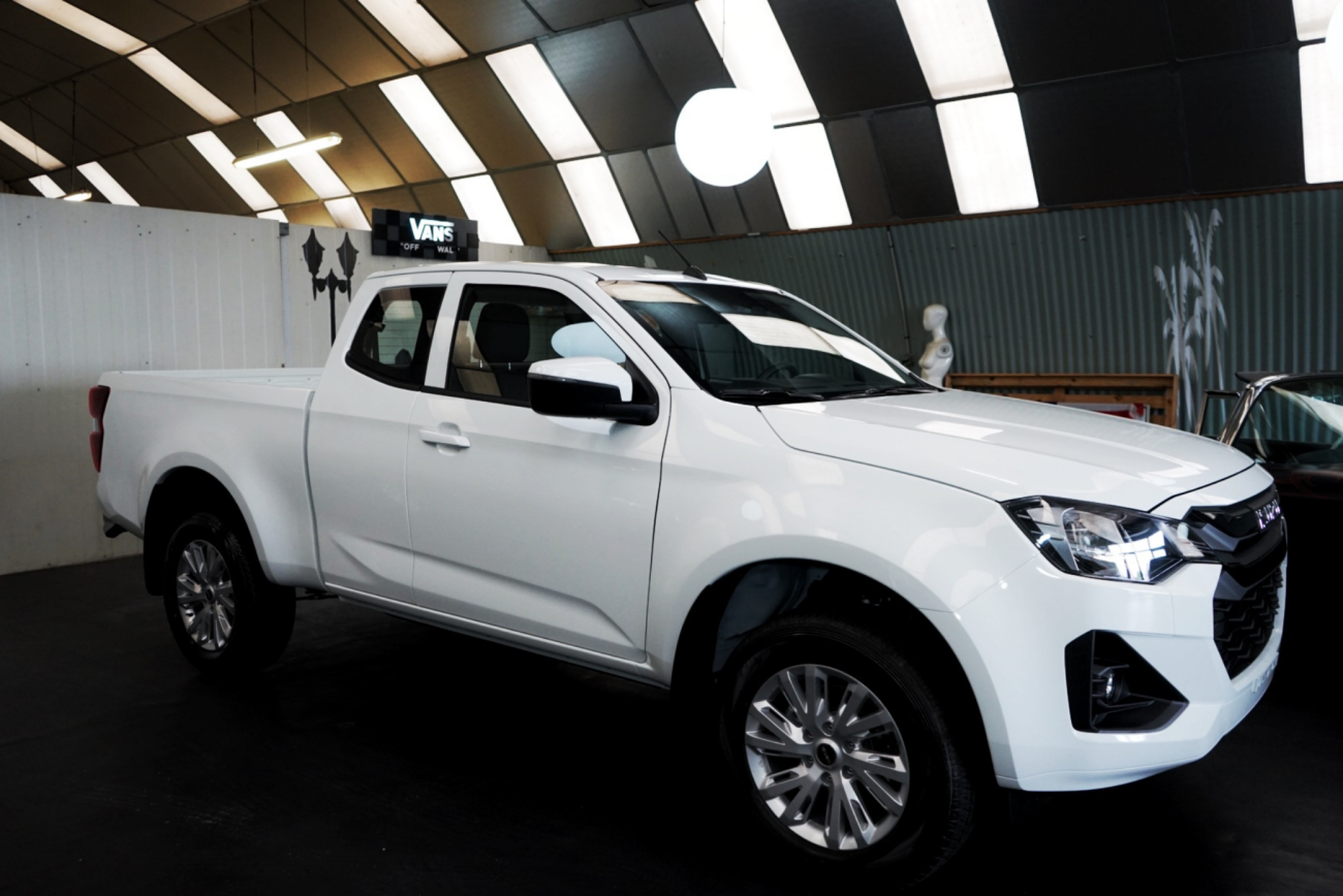 Mandataire ISUZU D-MAX N60 SPACE CAB 1.9 164 CH 4X4 BVA BB+