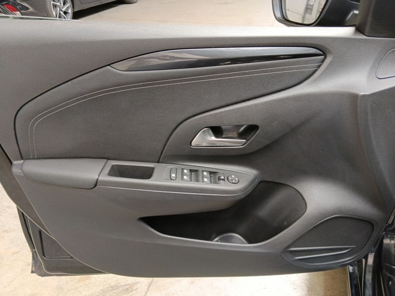 Mandataire Opel Corsa 1.2T 100gs