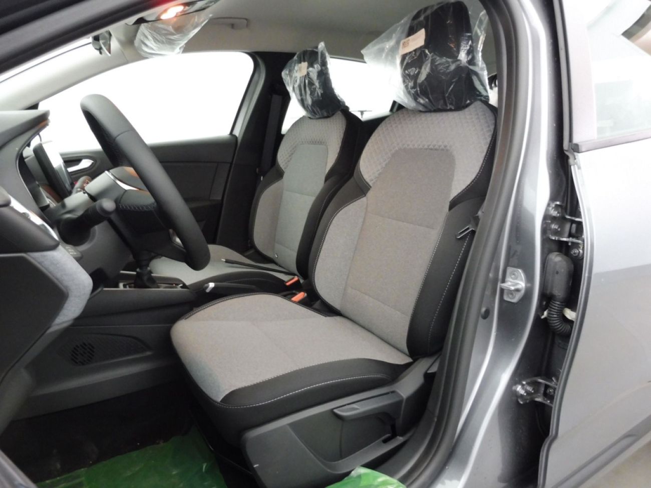 Mandataire RENAULT Clio 1.0 TCE 90CH EVOLUTION - 24