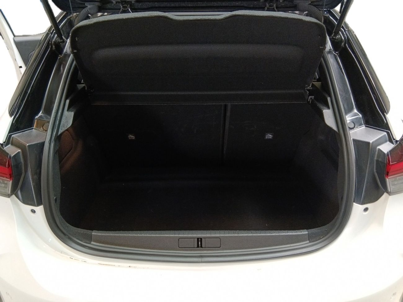 Mandataire Opel Corsa 1.2T 100gs