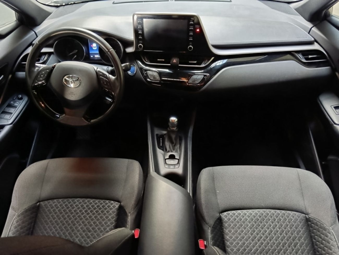 Mandataire TOYOTA C-HR 1.8 E-CVT 125H BUSINESS EDITION