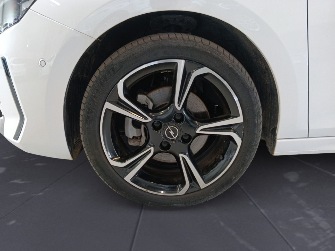 Mandataire Opel Corsa 1.2T 100gs