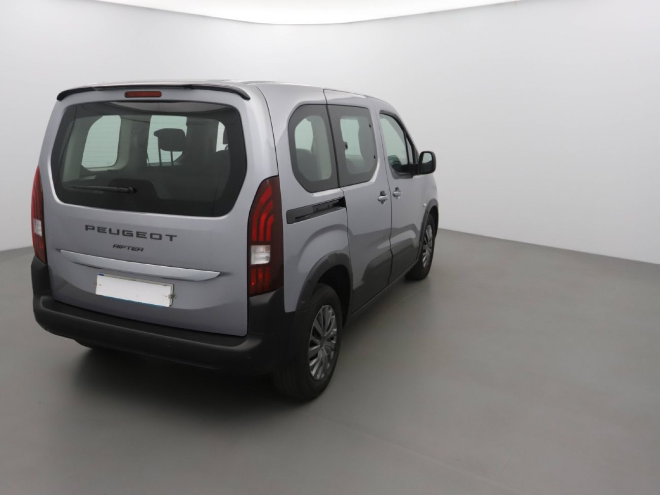 Mandataire PEUGEOT RIFTER TAILLE M - 1.5 BLUEHDI 100CH S&S ALLURE 5 PLACES