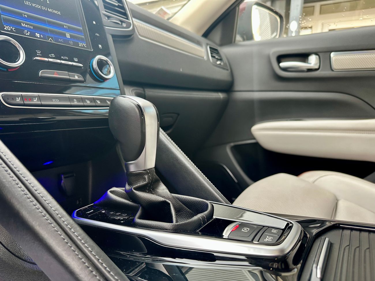 Mandataire RENAULT KOLEOS Tce 160 EDC Initiale Paris