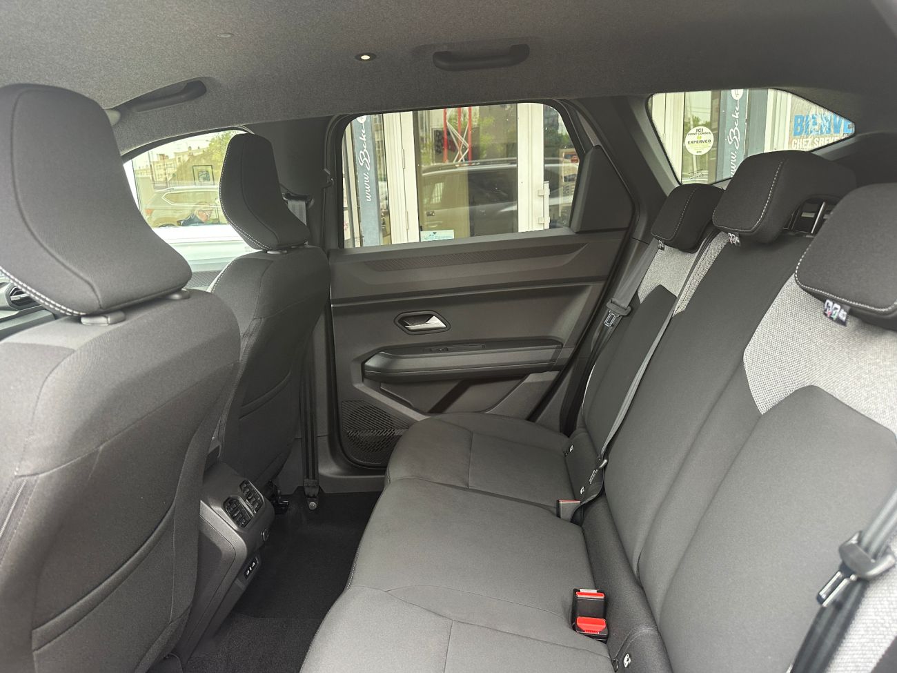 Mandataire Dacia BIGSTER HYBRID 1.8 HYBRID 155CH JOURNEY