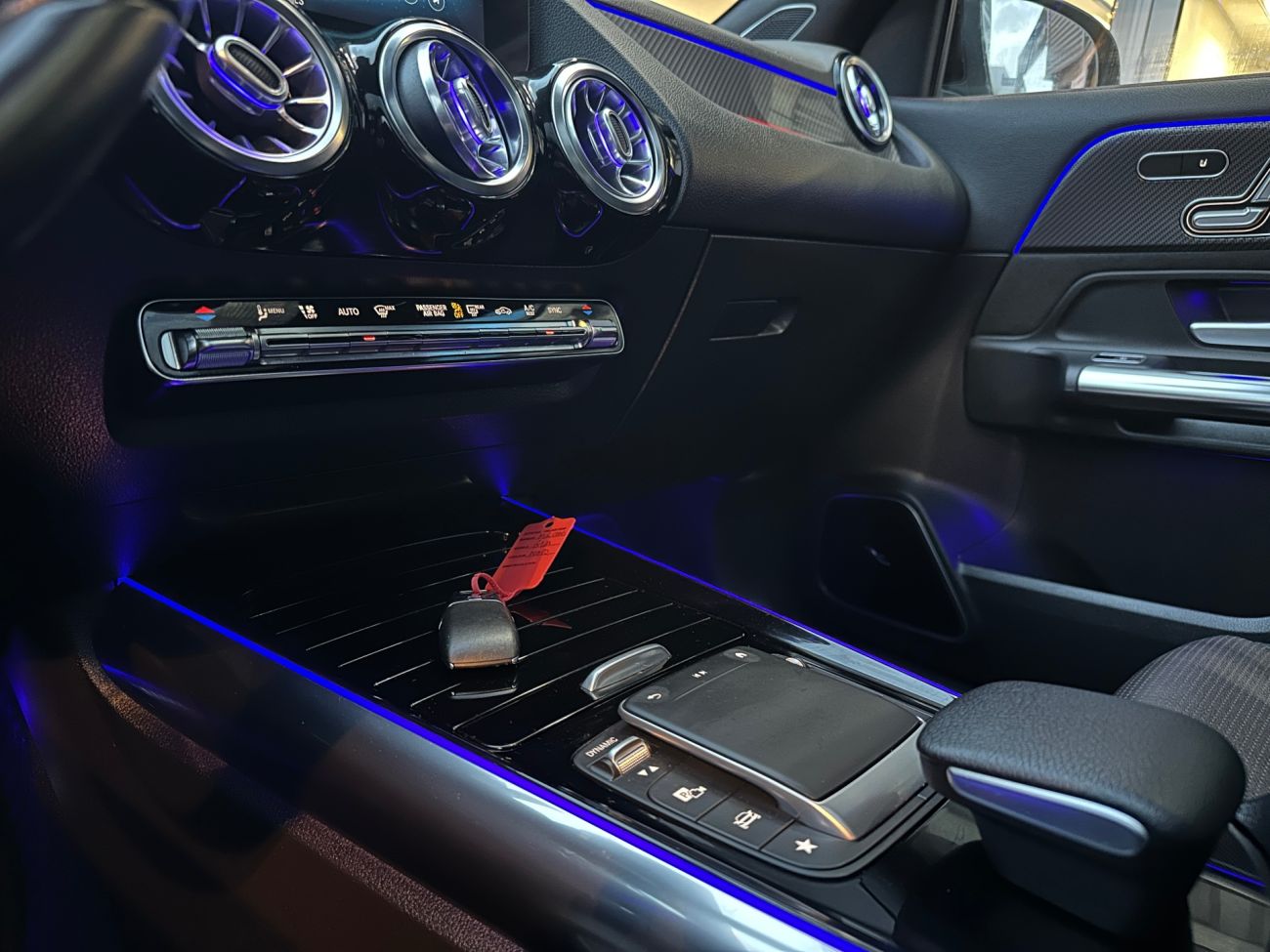 Mandataire MERCEDES GLA 200 d 8G-DCT AMG Line edition 1 toit pano