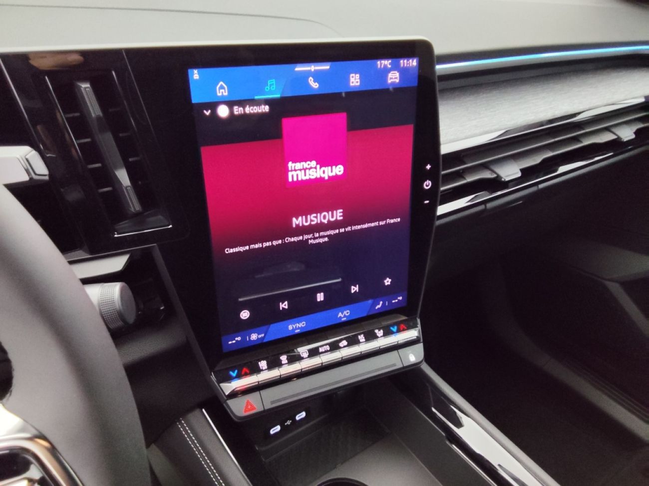 Mandataire RENAULT Austral 1.2 E-TECH FULL HYBRID 200CH TECHNO - 24